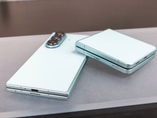 thumbnail - Samsung Téléphone Tri-Pliale